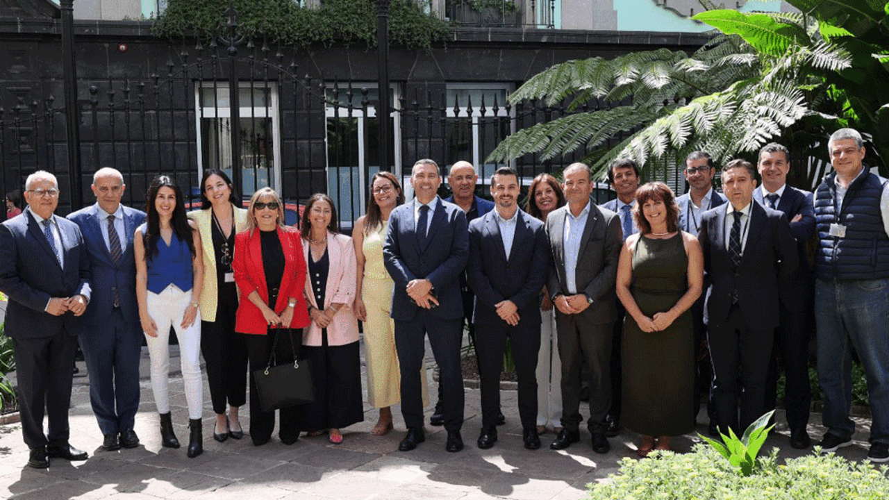 Apoyo al&nbsp;Grado Universitario en Náutica