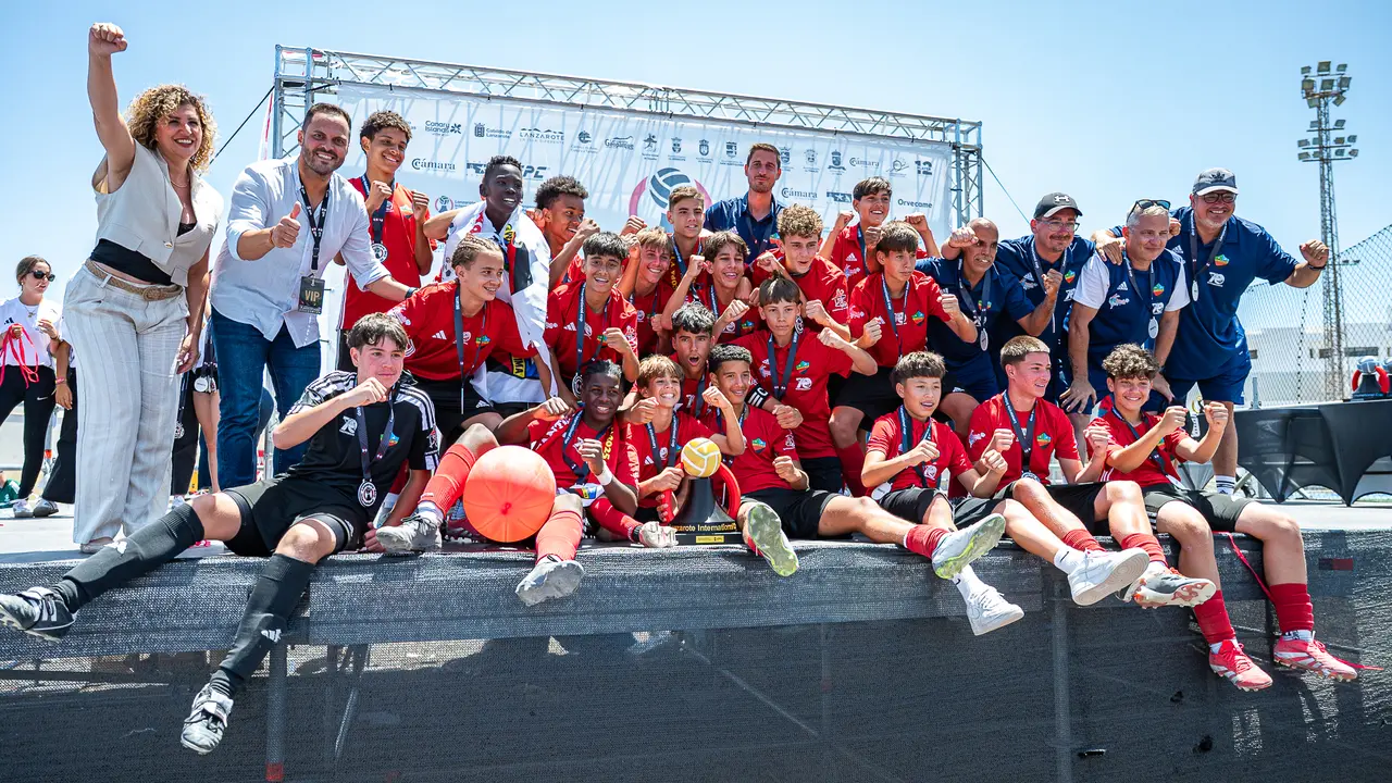 Equipo infantil del Orientación Marítima A, vencedores de la Fase Oro