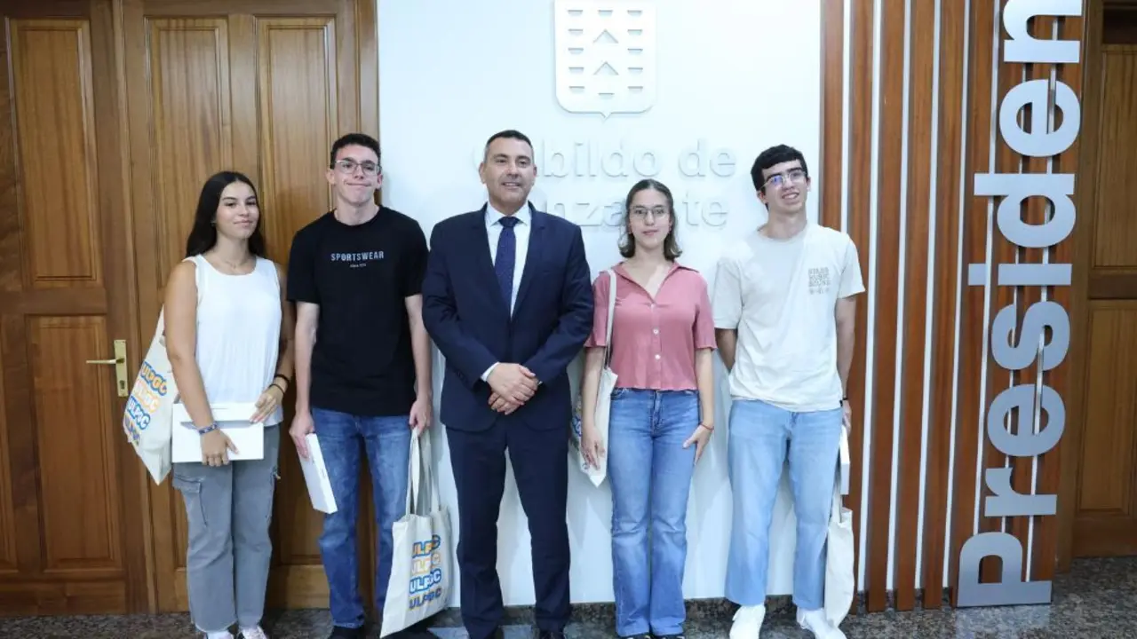 Recibimiento en el Cabildo