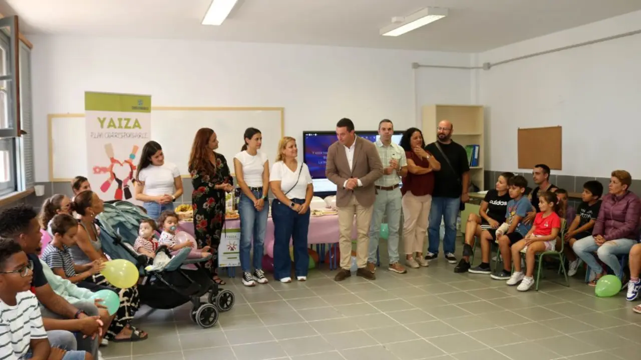 El alcalde en el CEIP Playa Blanca