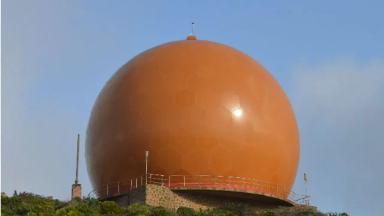 Radar en las Peñas del Chache