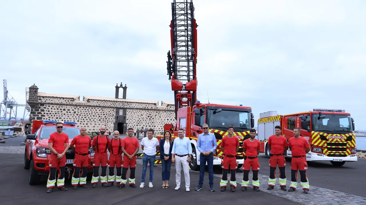 CAMION ESCALERA CONSORCIO EMERGENCIAS (5) (Copy)