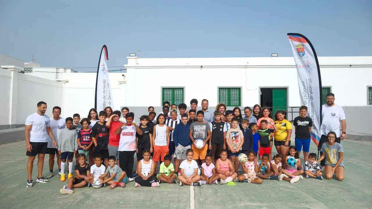 Yonathan de León y Eli Merino visitan hoy el Campus Multidisciplinar que imparte el Ayuntamiento en el barrio de Maneje