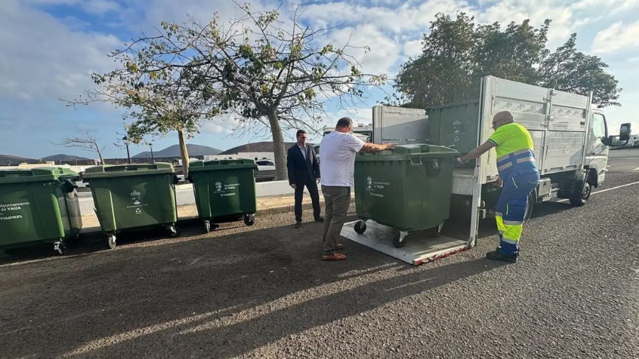 Contenedores de basura de Yaiza