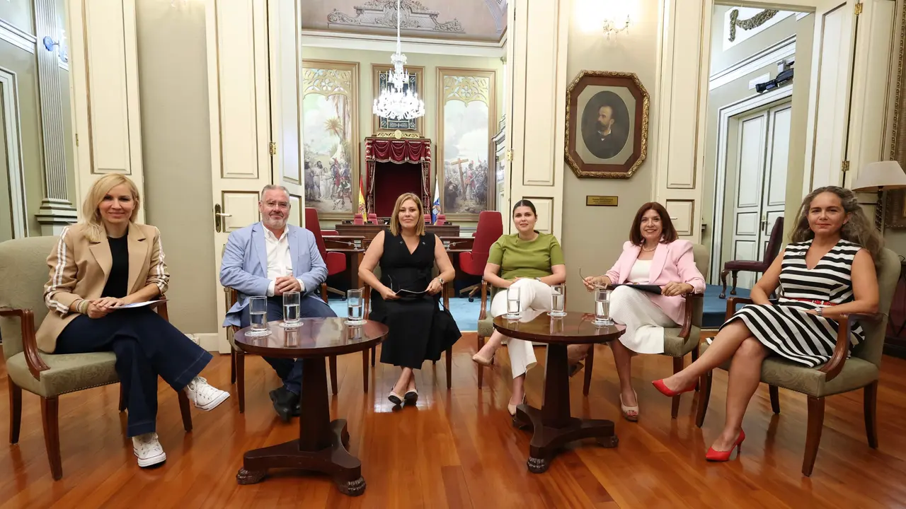 Un momento del debate