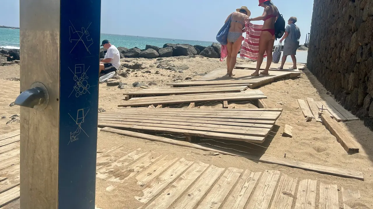 Playa de Las Cucharas en Costa Teguise