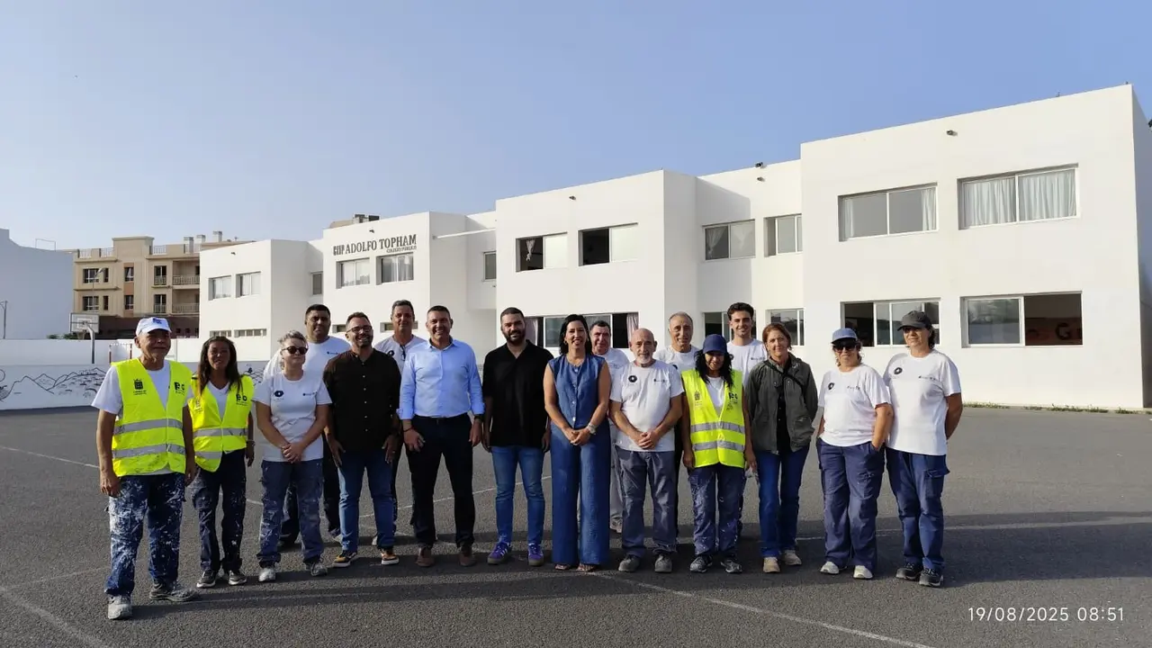 Visita trabajos de pintado en los colegios (1)