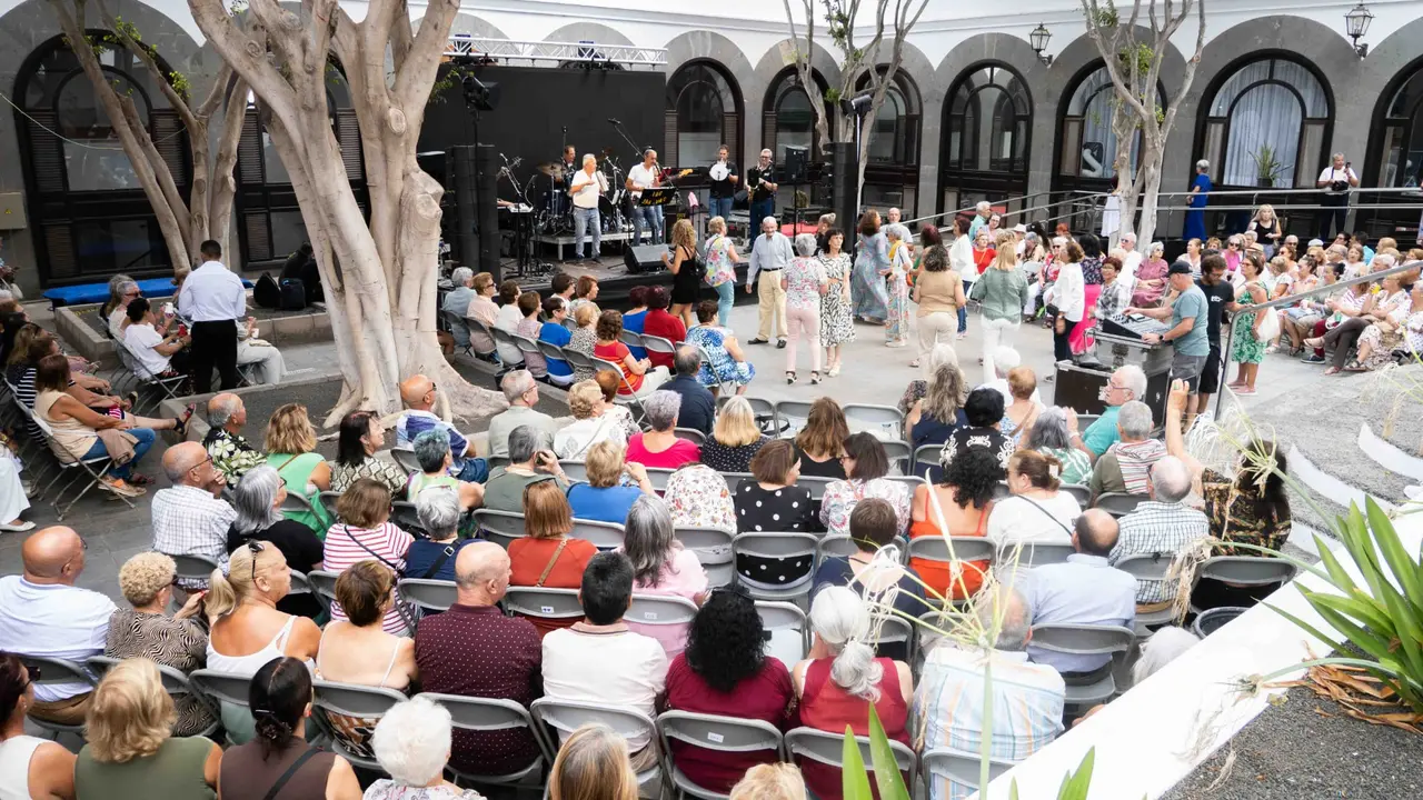 Aspecto del encuentro de mayores en San Ginés
