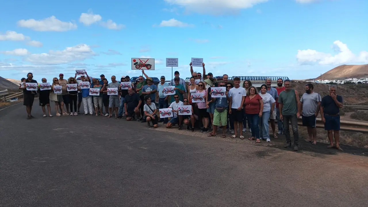 Vecinos se concentran contra buggies 24 septiembre