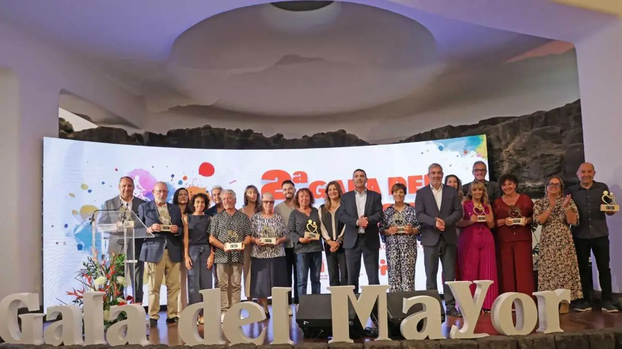 Homenaje al compromiso y la trayectoria en la II Gala de Premios en el Ámbito de la Persona Mayor
