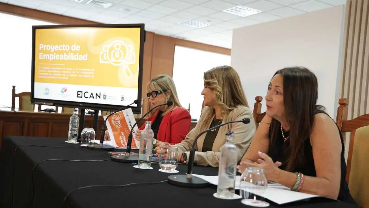 <p>El Cabildo presenta el Plan de Empleabilidad 2025 para reforzar la inserción laboral en Lanzarote</p>
