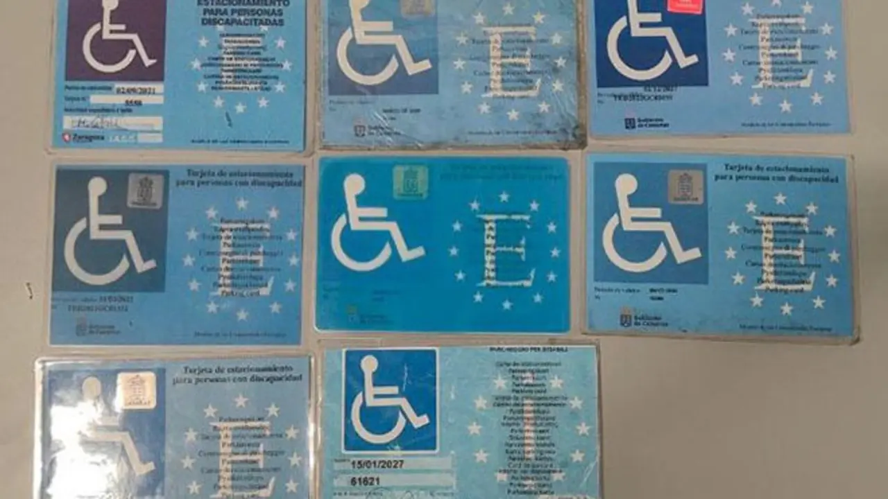 Tajetas azules fraudulentas intervenidas por la Policía Local de Arrecife durante el 2024