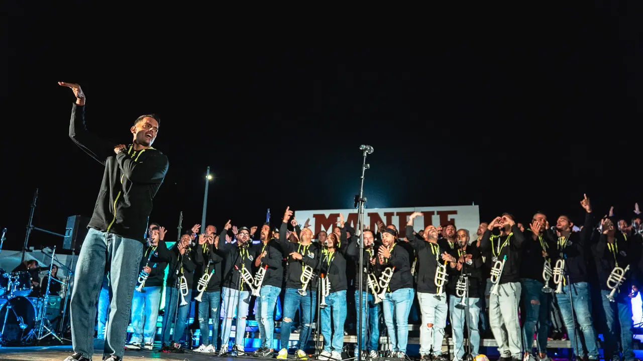 Gala Benéfica Murgas 2025 (4)