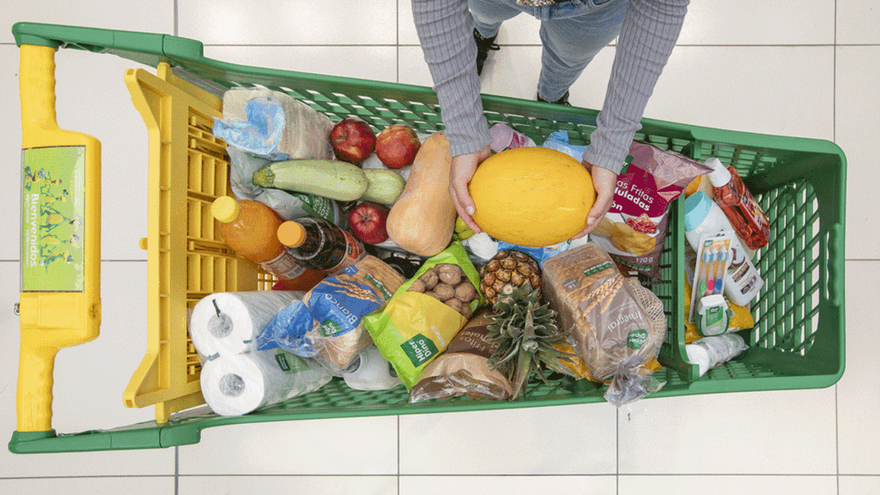 <p>Carro&nbsp;de la compra en Hiperdino</p>
