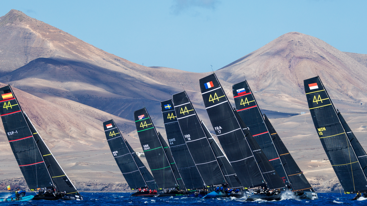Clase RC44