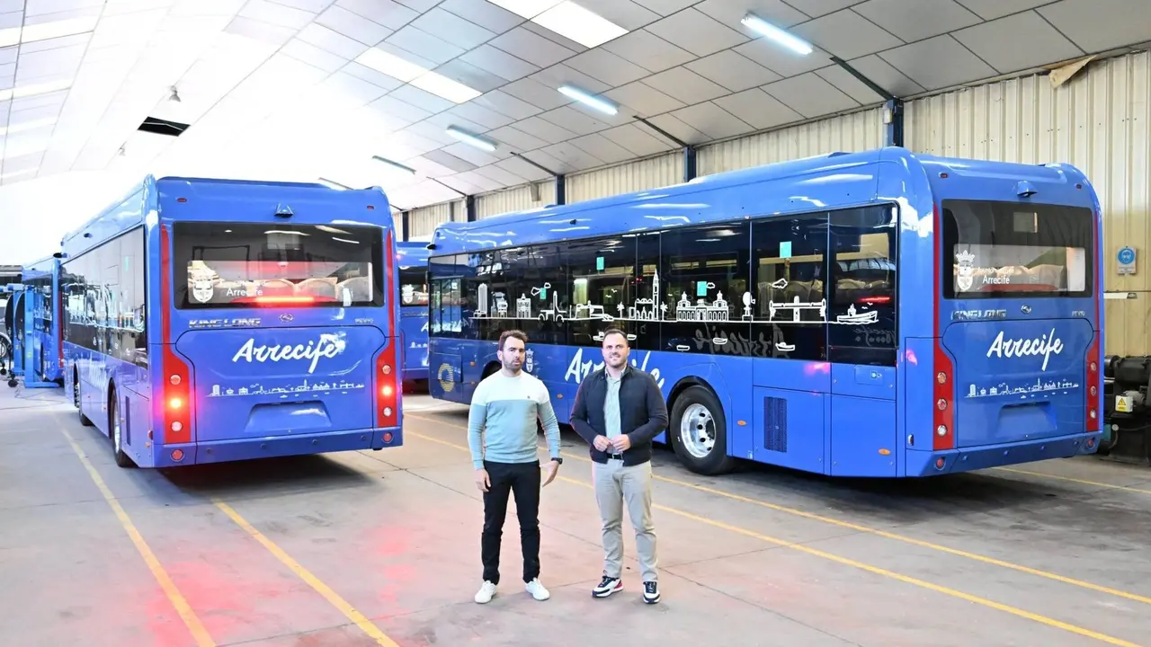 El Ayuntamiento de Arrecife fortalece la plantilla de conductores de guaguas para la ampliaci&oacute;n de las l&iacute;neas y la mejora del servicio con las nuevas guuaguas adquiridas en este mandato (1)