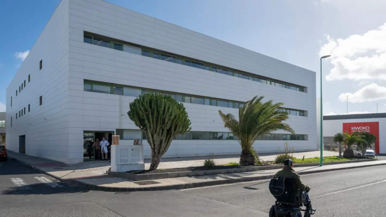 fe78aa7b96f19e414e4eb54e4de3420693a5dfc8miniw