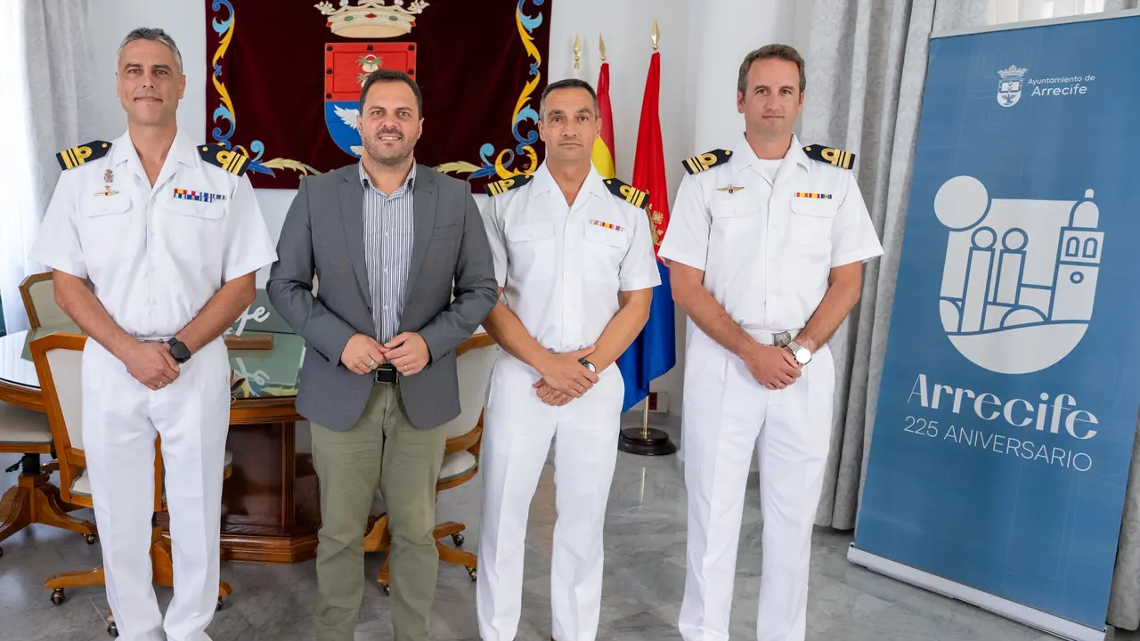 Recepci&oacute;n hoy en la alcald&iacute;a de Arrecife a estos mandos de los buques de la Armada Espa&ntilde;ola, que est&aacute;n hoy en Lanzarote