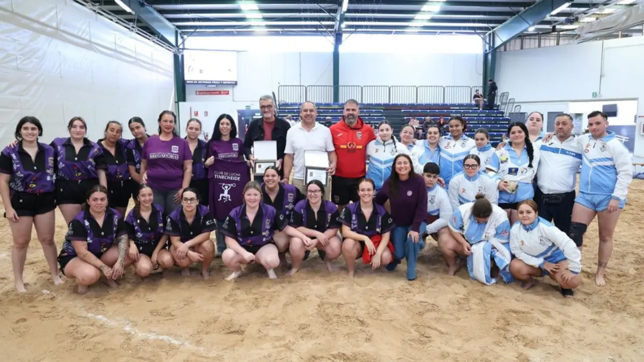 Las luchadoras en la Ciudad Deportiva