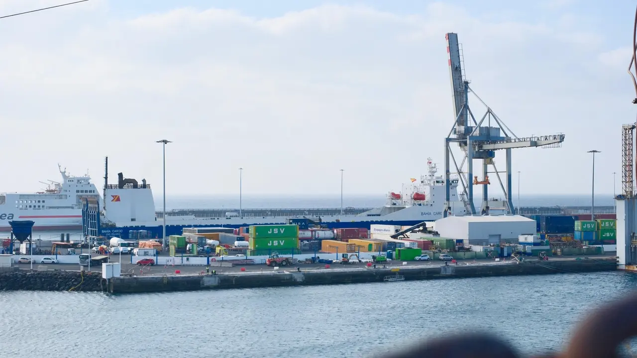 Zona del puerto de Los M&aacute;rmoles, en Arrecife, donde Boluda solicita la concesi&oacute;n para zona de contenedores en m&aacute;s de 5.000 m2