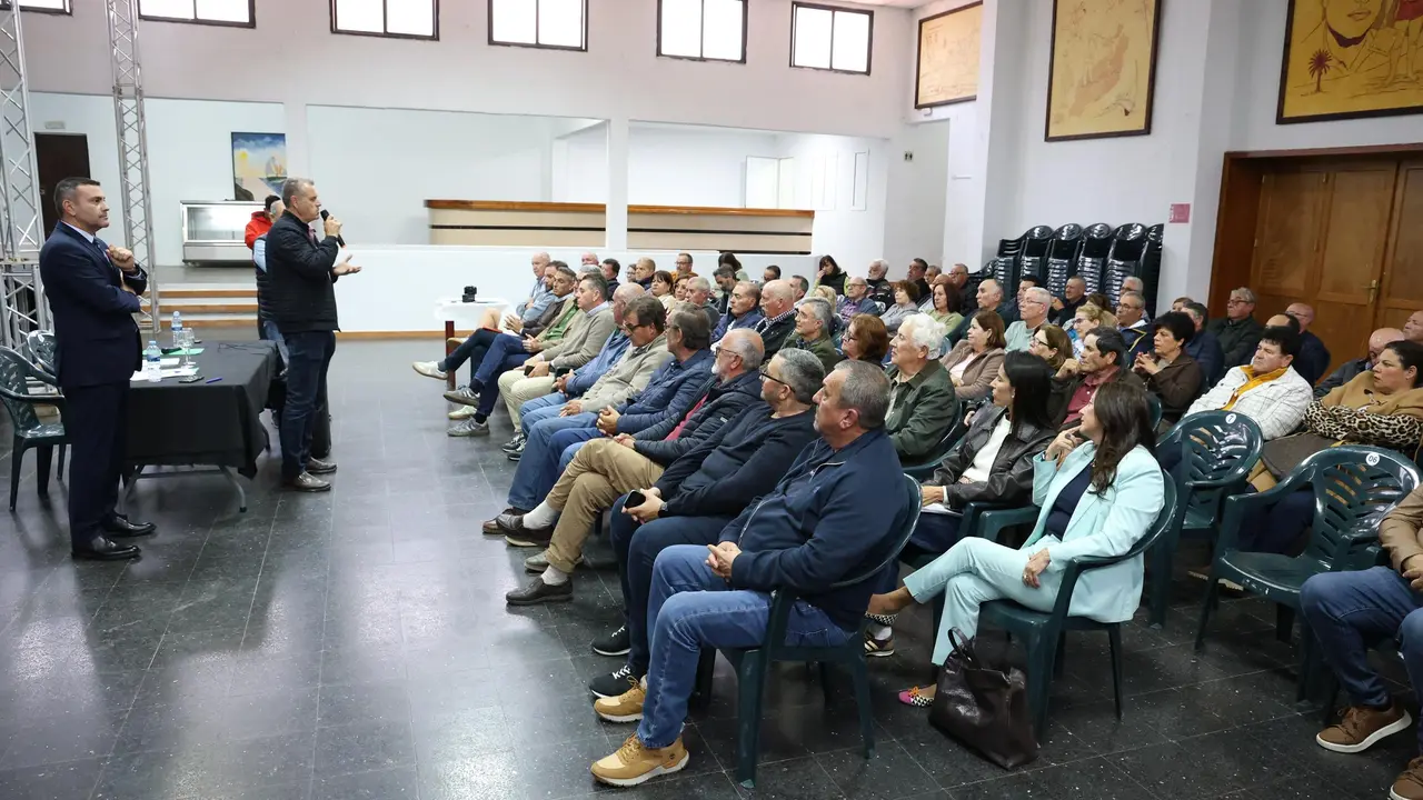 ASAMBLEA NECESIDADES SECTOR PRIMARIO    (4)