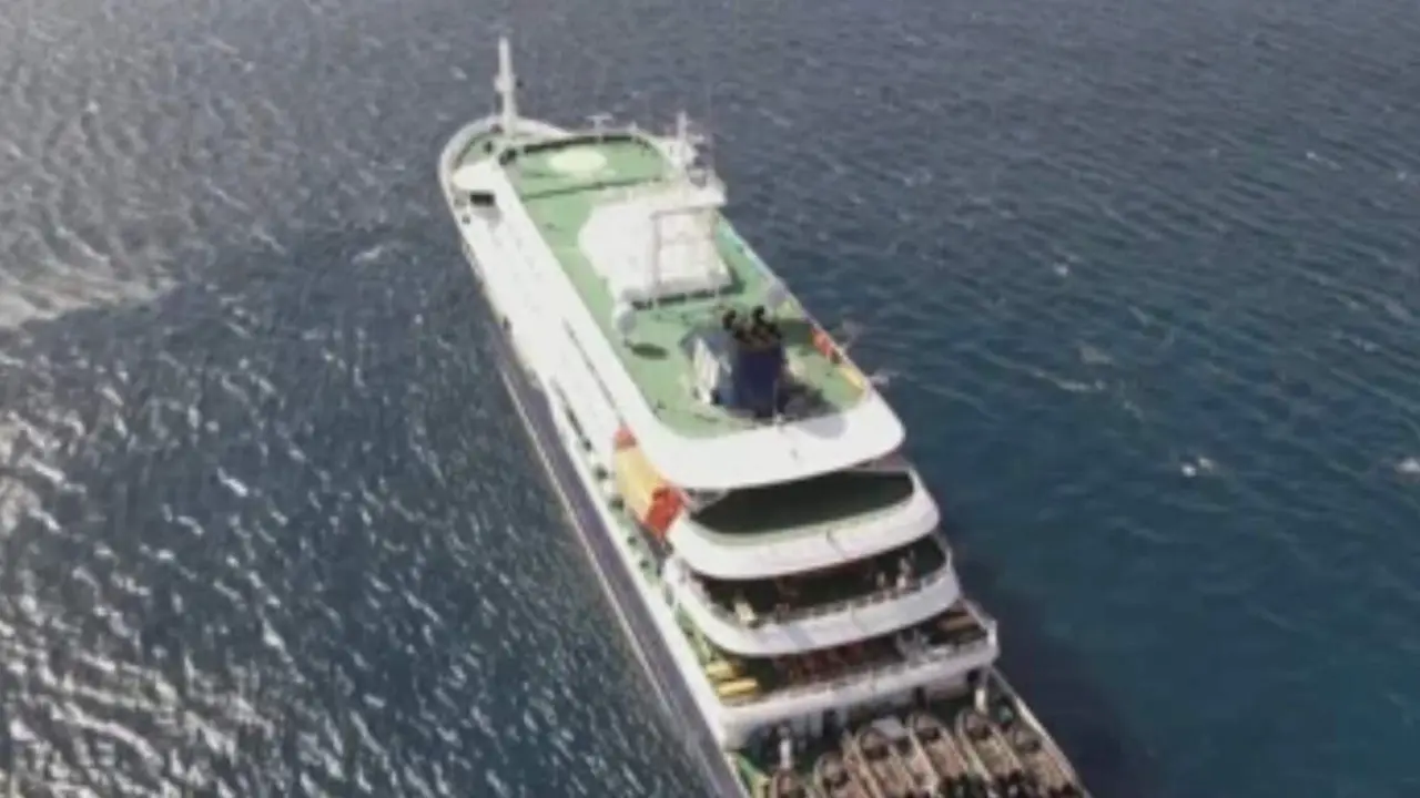 Crucero con pasajeros con hantavirus