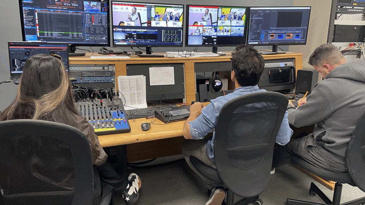 Realizaci&oacute;n del programa Saber de C&eacute;sar de BosferaTV