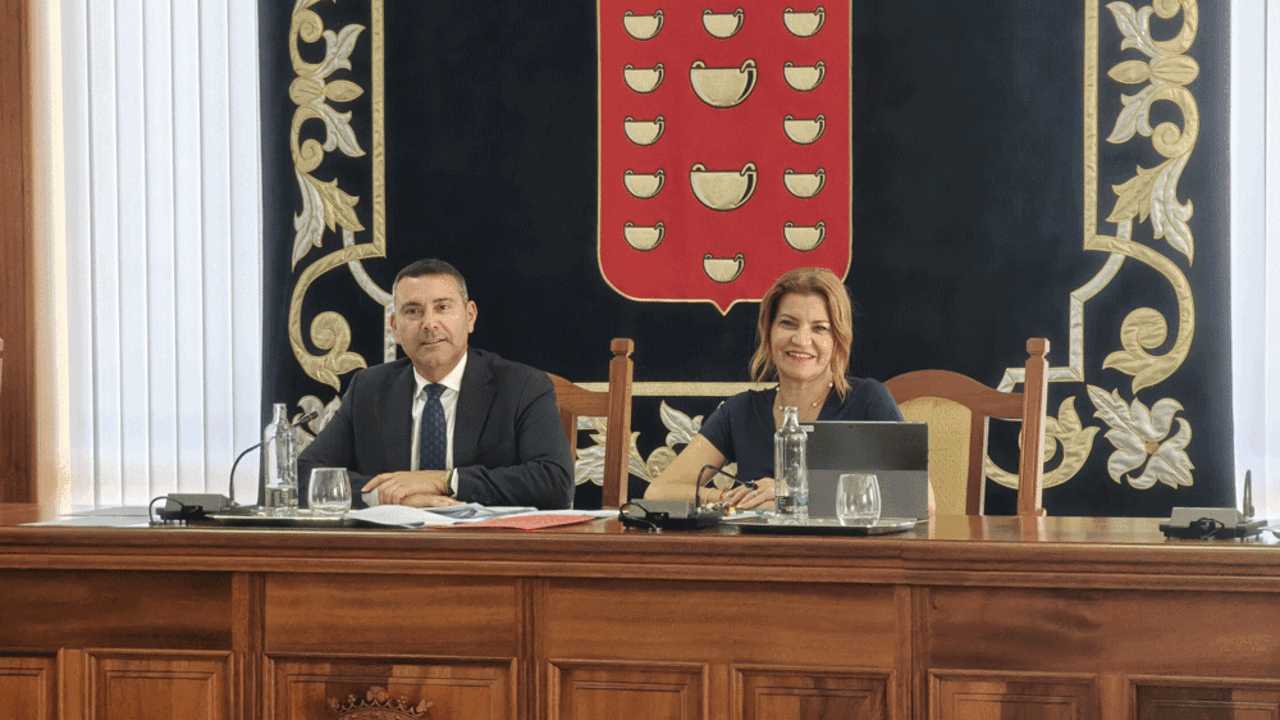 Oswaldo Betancort y Mar&iacute;a Jes&uacute;s Tovar