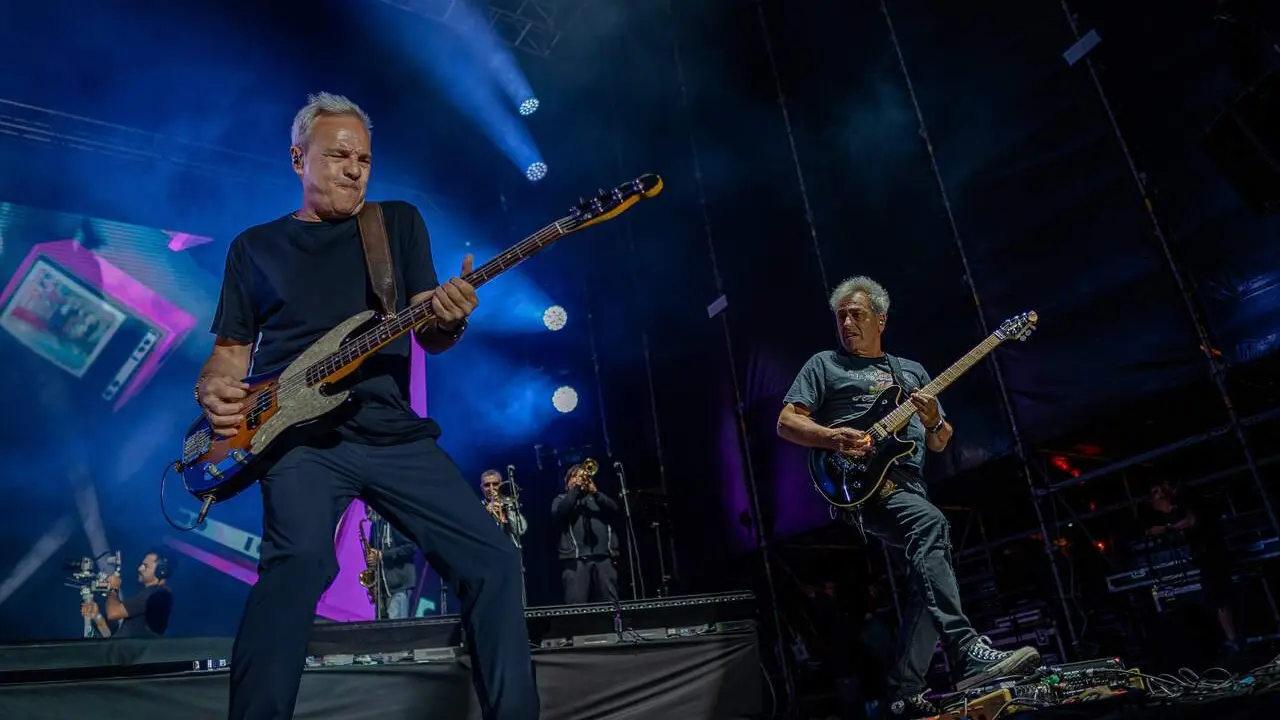 HOMBRES G (LAVA LIVE) 4