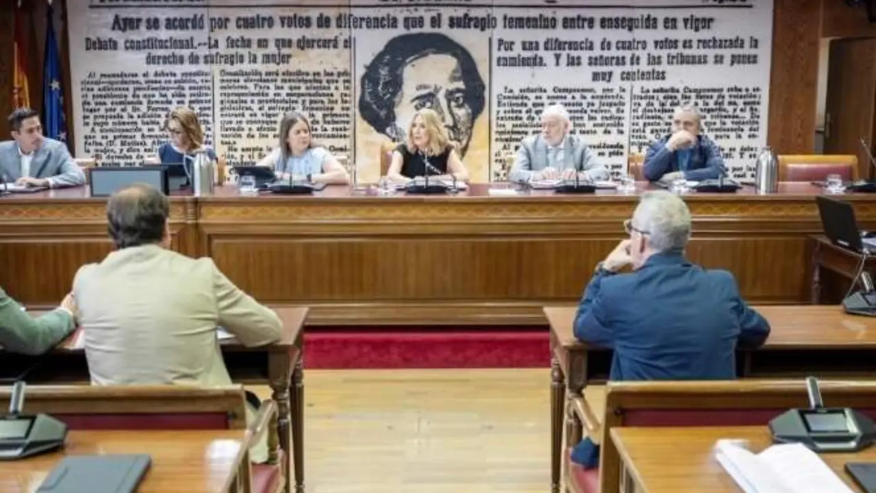 Comparecencia del empresario del sector financiero, responsable de la Bolsa Descentralizada de Valores de Venezuela (BDVV), administrador solidario de Ampajesu, D. Manuel Aar&oacute;n Fajardo Garc&iacute;a, ante la Comisi&oacute;n de Investigaci&oacute;n de las deficiencias y presuntas irregularidades en la gesti&oacute;n de la Sociedad Estatal de Participaciones Industriales (SEPI), para informar en relaci&oacute;n con el objeto de la comisi&oacute;n