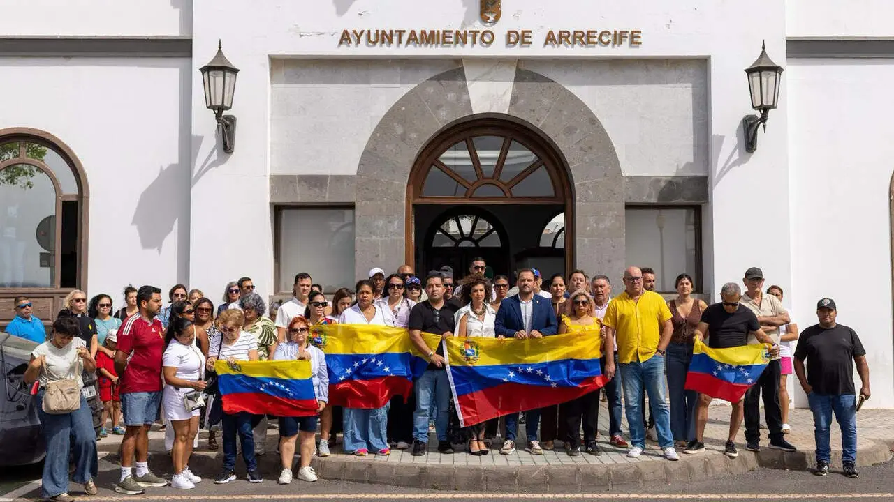 La ciudad de Arrecife se une con todas las instituciones p&uacute;blicas en Espa&ntilde;a para apoyar a Venezuela