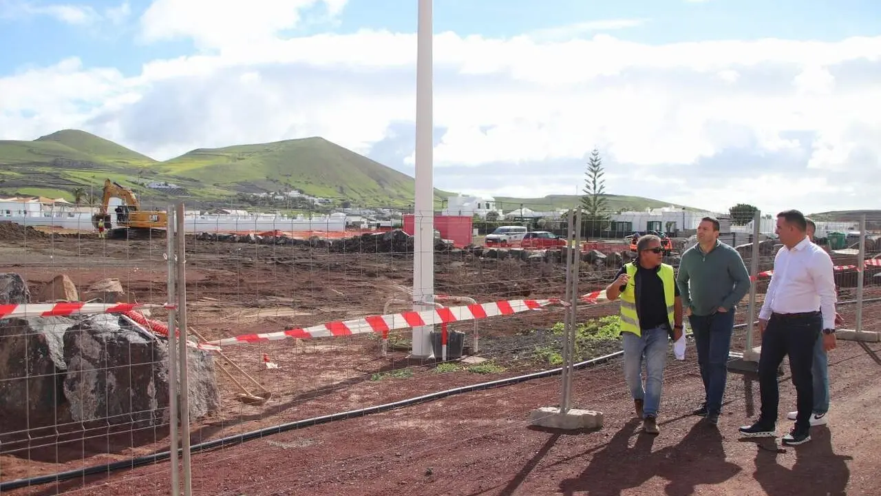 visita del alcalde y del concejal de Obras a trabajos en la zona