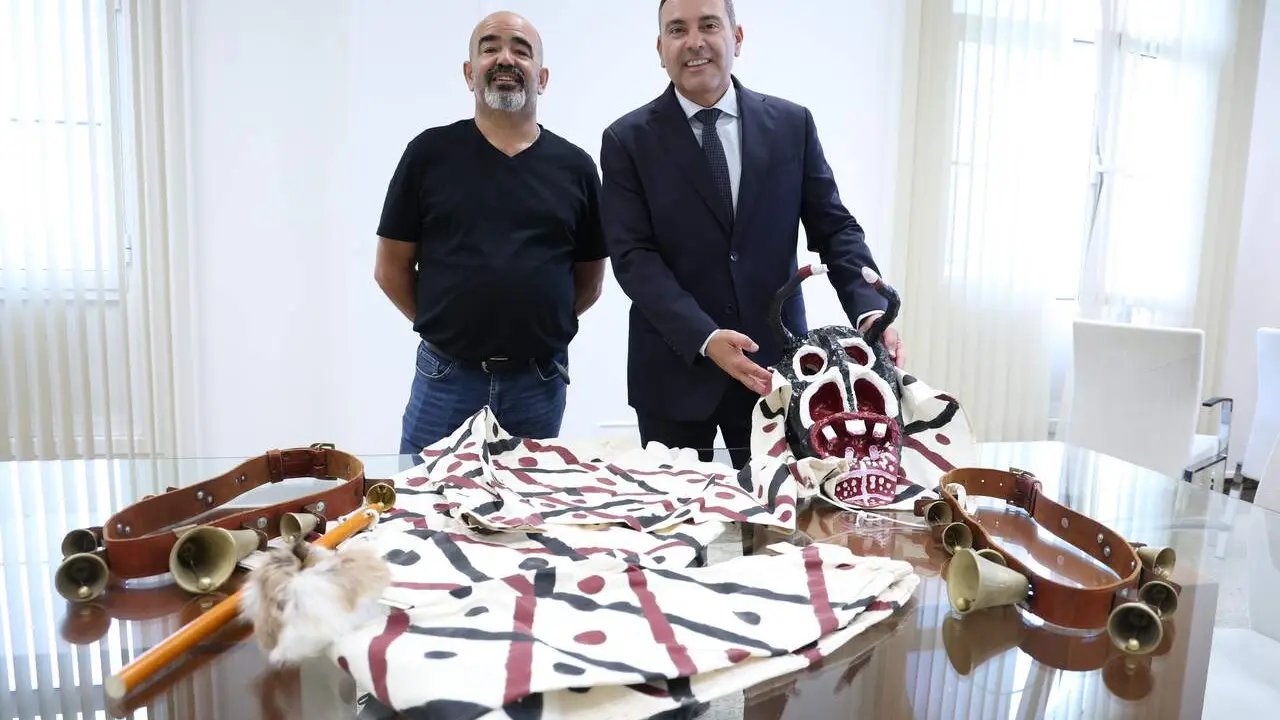 VESTIMENTA LOS DIABLETES (1)