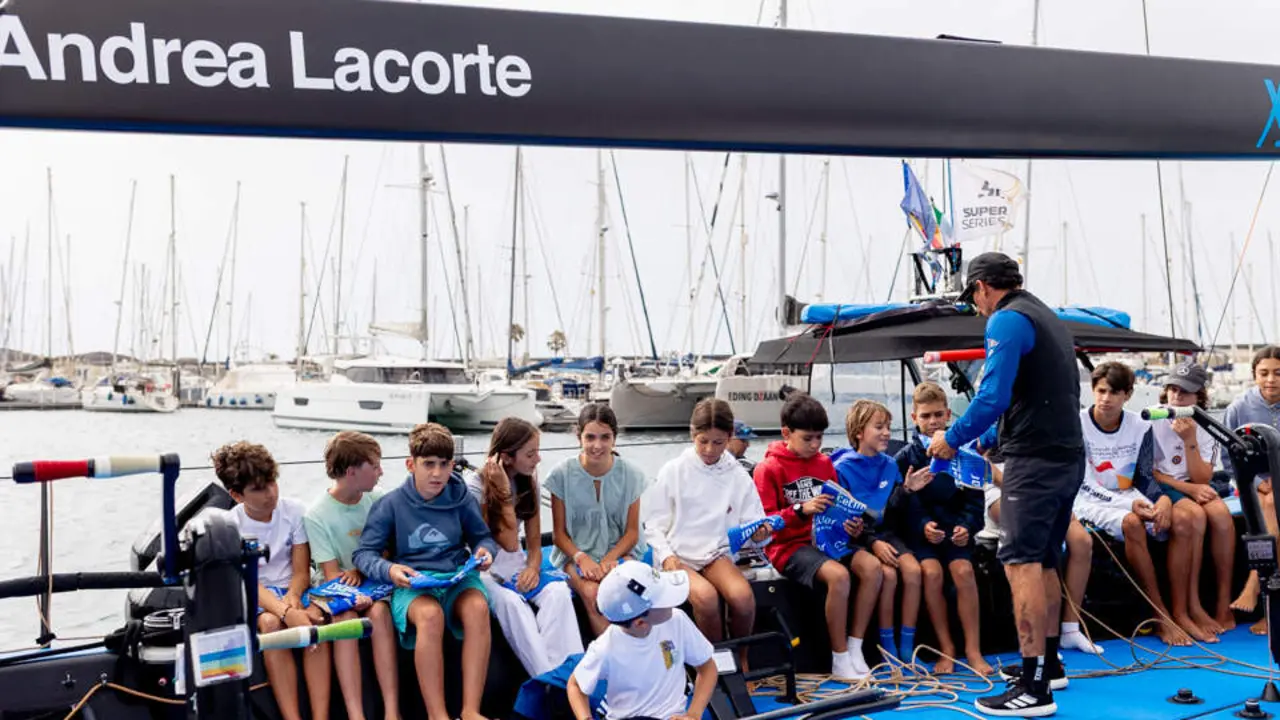 MarinaRubicon_52SuperSeries_VisitaClubNautico_3