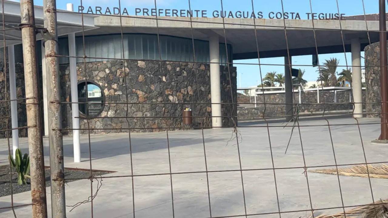 Parada preferente de Costa Teguise