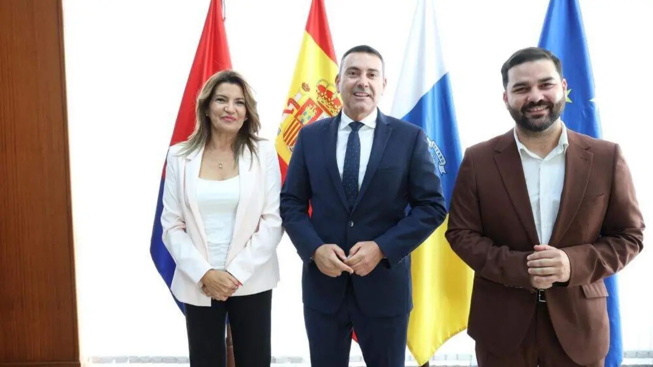 Mar&iacute;a Jes&uacute;s Tovar, Oswaldo Betancort y Jes&uacute;s Mach&iacute;n