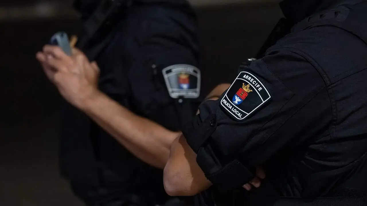 La intervenci&oacute;n de la Polic&iacute;a Local de Arrecife permiti&oacute; la detenci&oacute;n de los intervinientes en esta agresi&oacute;n con arma blanca