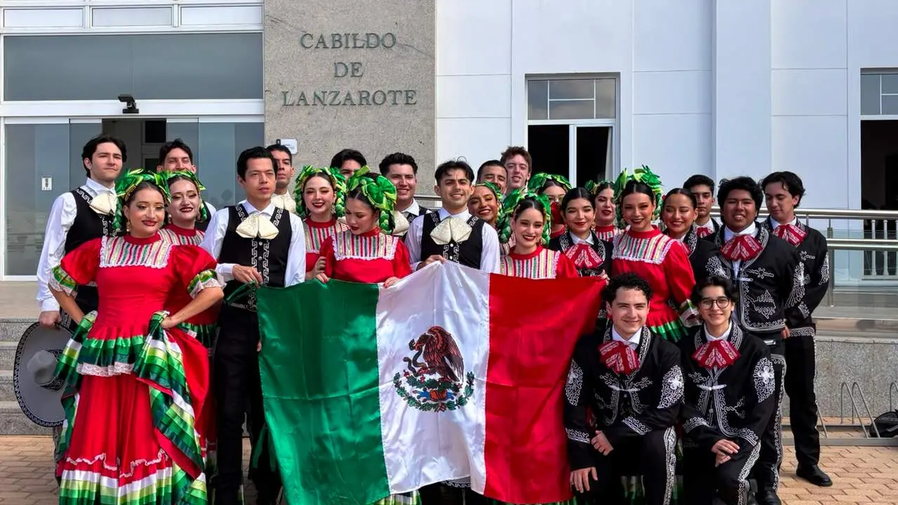 III FESTIVAL INTERNACIONAL DE ARTES ESC&Eacute;NICAS 'EL MUNDO EN LANZAROTE'   (35)