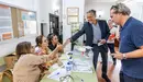 J. Fernando López Aguilar votando