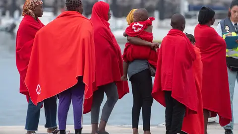 Personas migrantes. EFE, Carlos de Saá.