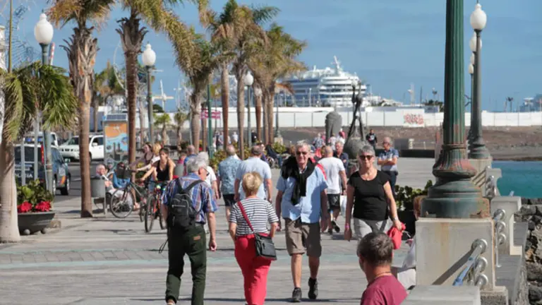 Turistas.