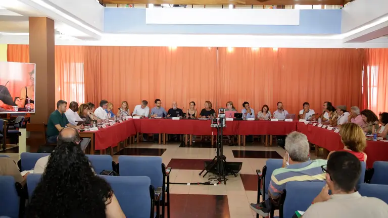 La Junta Rectora del Consejo de la Reserva de la Biosfera, en la sesión de debate sobre las renovables