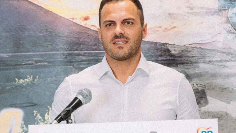 Jonathan de León, PP