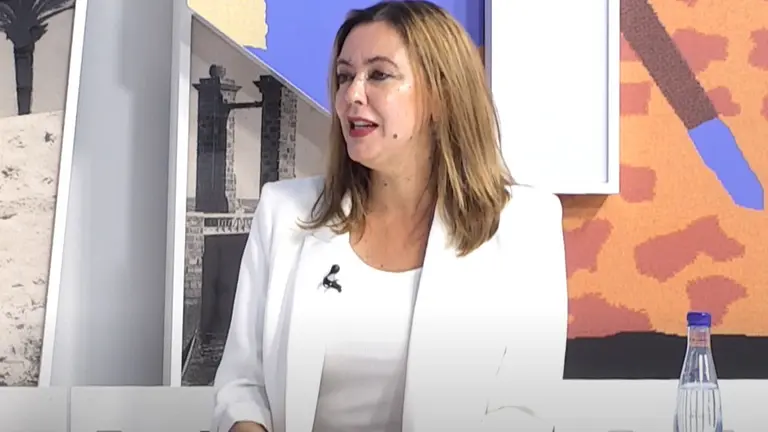Presidenta del Cabildo, María Dolores Corujo, en la entrevista de Biosfera Televisión