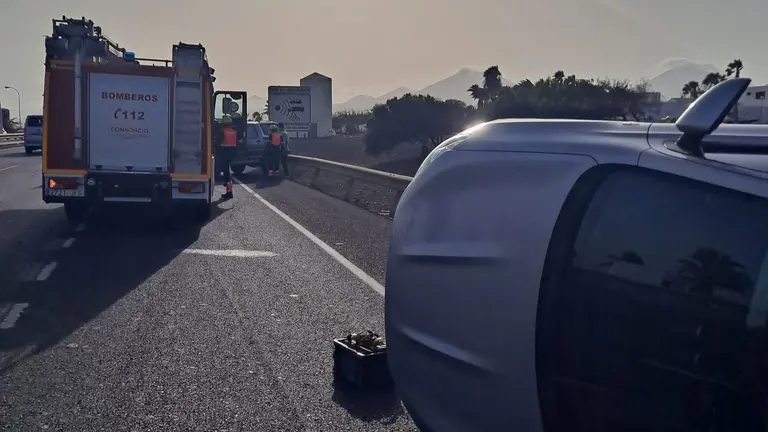 Vuelco del coche por El Cable