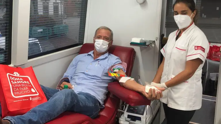 Un donante de sangre en las Islas