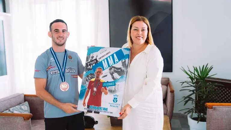 Borja Pérez, medalla de bronce en el Campeonato de Europa de MMA