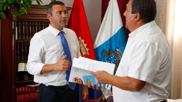 Alcalde y concejal de Teguise