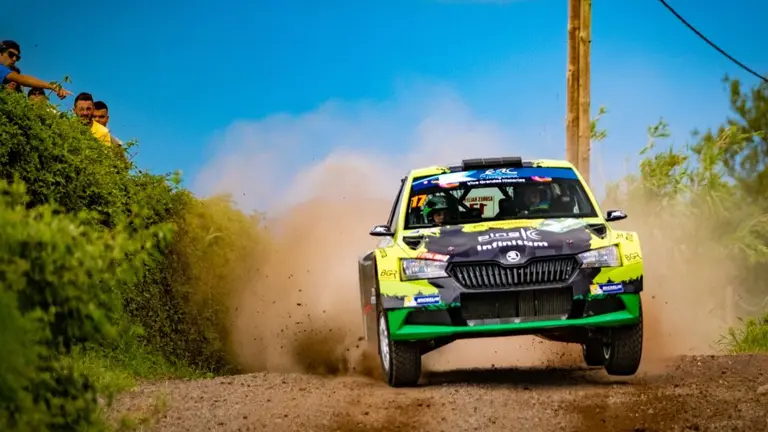 Skoda Fabia Evo de Race Seven y B.Guerra