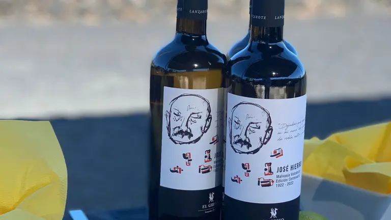 Vino de El Grifo en homenaje a José Hierro